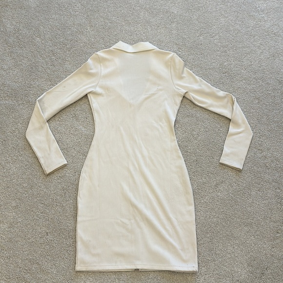 WHITE LONGSLEEVE BODYCON DRESS - Picture 8 of 9